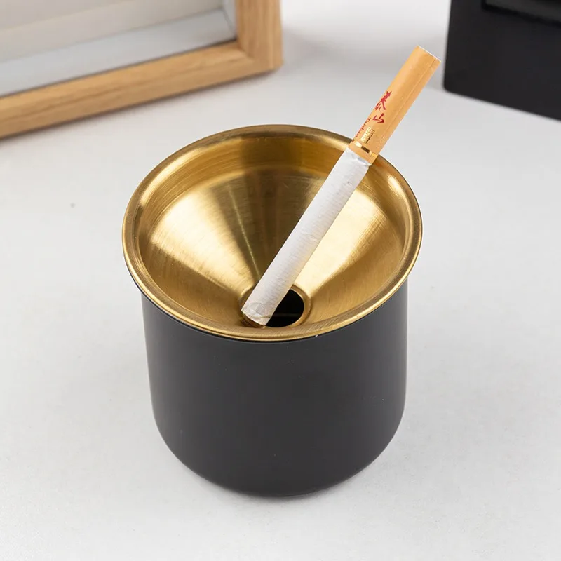 جديد الإبداعية منفضة سجائر الفولاذ المقاوم للصدأ المنزل منفضة سجائر السيارة مكافحة تحلق الرماد مكافحة الإفلات صافي مقهى بار قمع السجائر مع غطاء #1