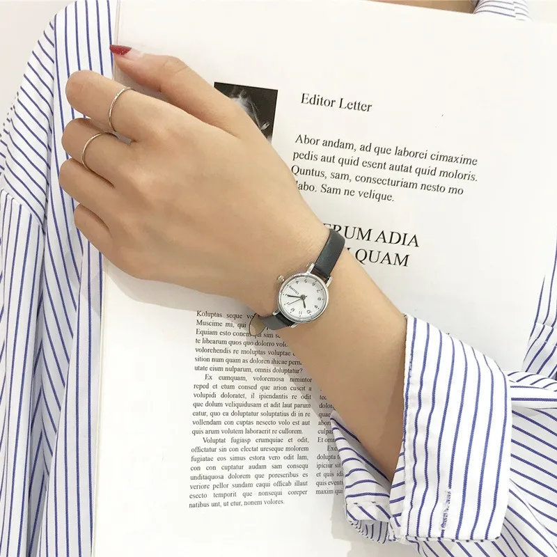 Women Fashion White Small Watches Ulzzang Brand Ladies Quartz Wristwatch Simple Retr Montre Femme with Leather Band Clock