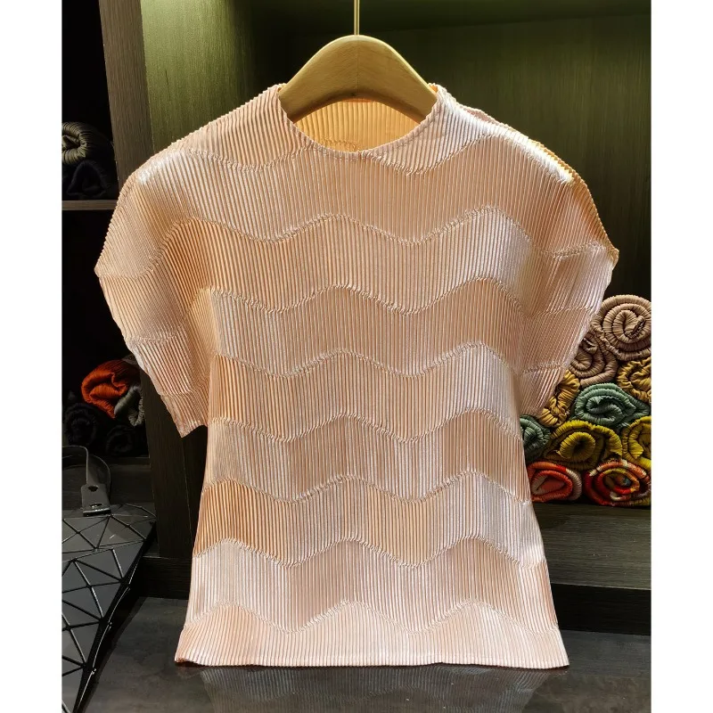 Miyake Pleated T-Shirt 2026 Summer New Dragon Scale Pleats Design Short Sleeve T-Shirt High-End Slim Fit Versatile Commuter Top