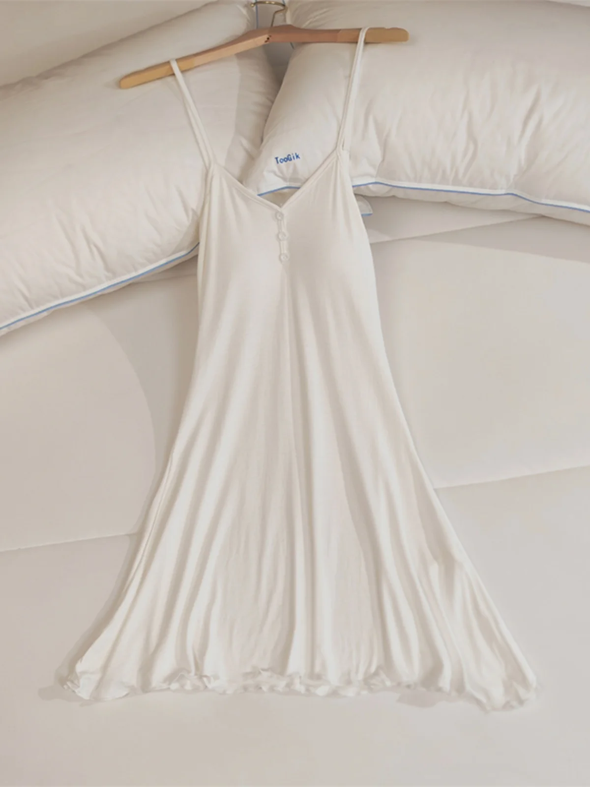 

Sweet Sle Modal Cotton Sp Dr with Chest Pad Thin V-Ne Svel Sexy Summer Home Clothes for Young Women