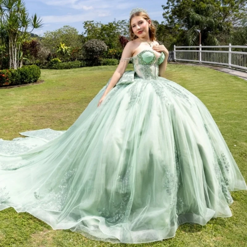 

Green Shiny Quinceanera Dresses Off The Shoulder Applique Lce Beading Crystal Bow Tull Party Birthday Sweet 16 Dress Vestidos 15