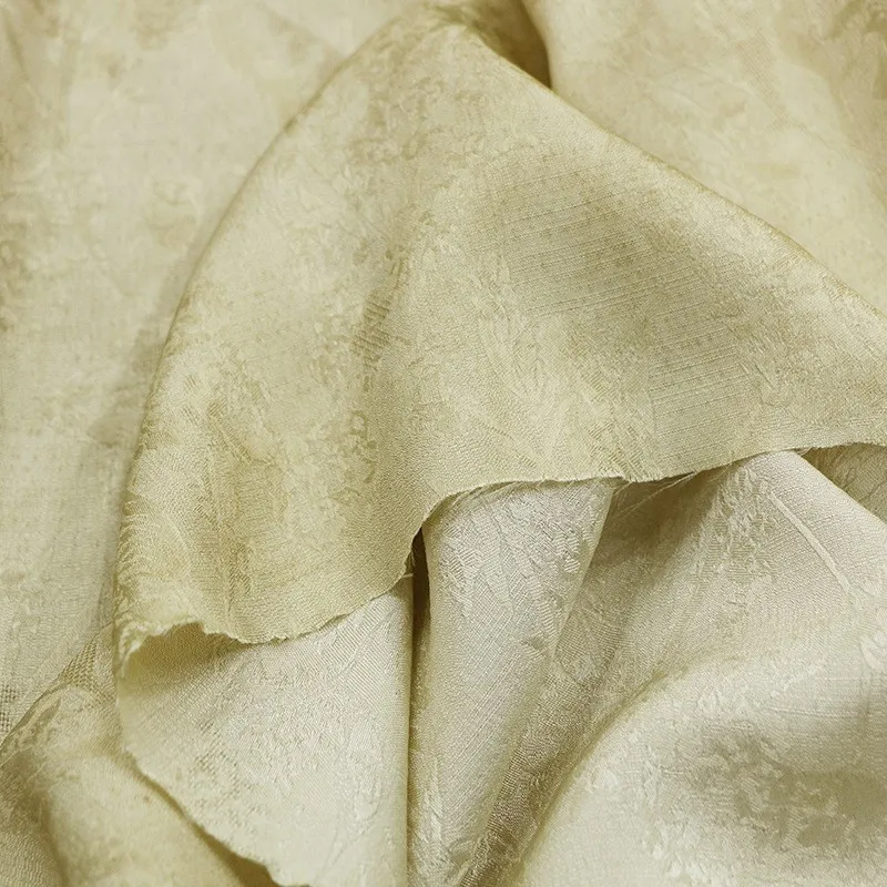 

A fleeting glimpse · Tussah silk jacquard with hollowed-out 19mm fabric dirty and cold dyed