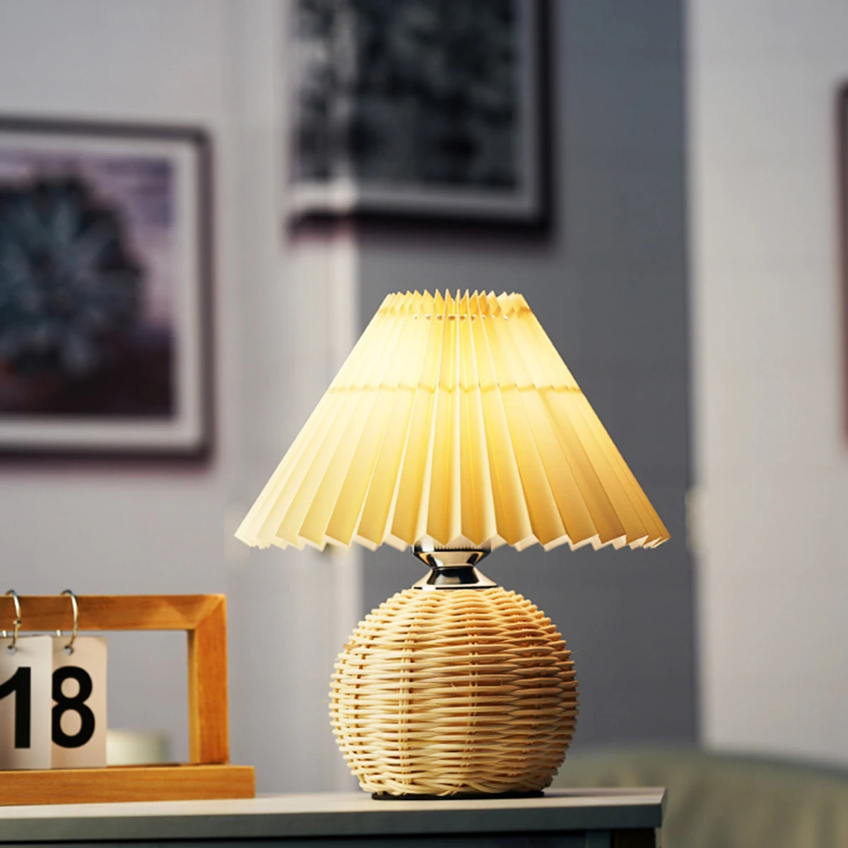 Pleated Rattan LED Table Lamp Living Room Table Standing Lamp Study Desk Bedside Lamp Home Office Decoration Night Light