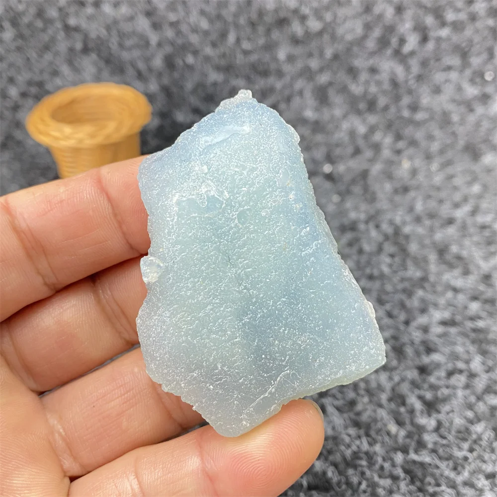 Natural Aquamarine Crystal Specimen - Irregular Original Stone for Aura Treatment Home Decor Mineral Ornament