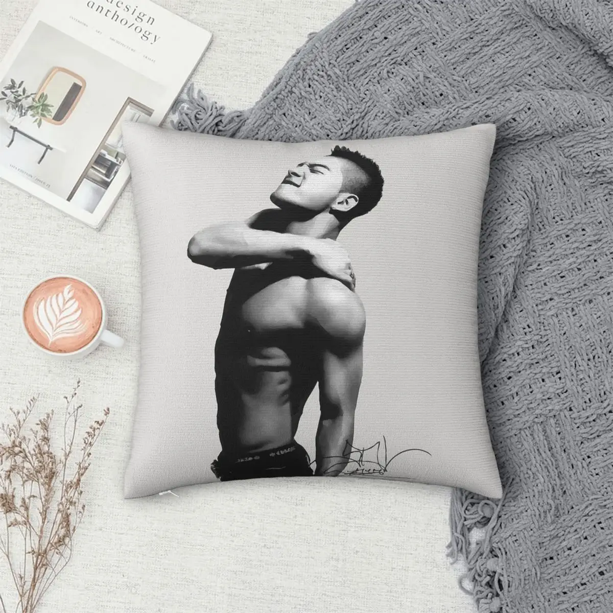 Sexy Taeyang With Hand Sign Square Pillowcase Polyester Linen Velvet Creative Decorative Pillow Case Sofa Seater Cushion Case - view 4