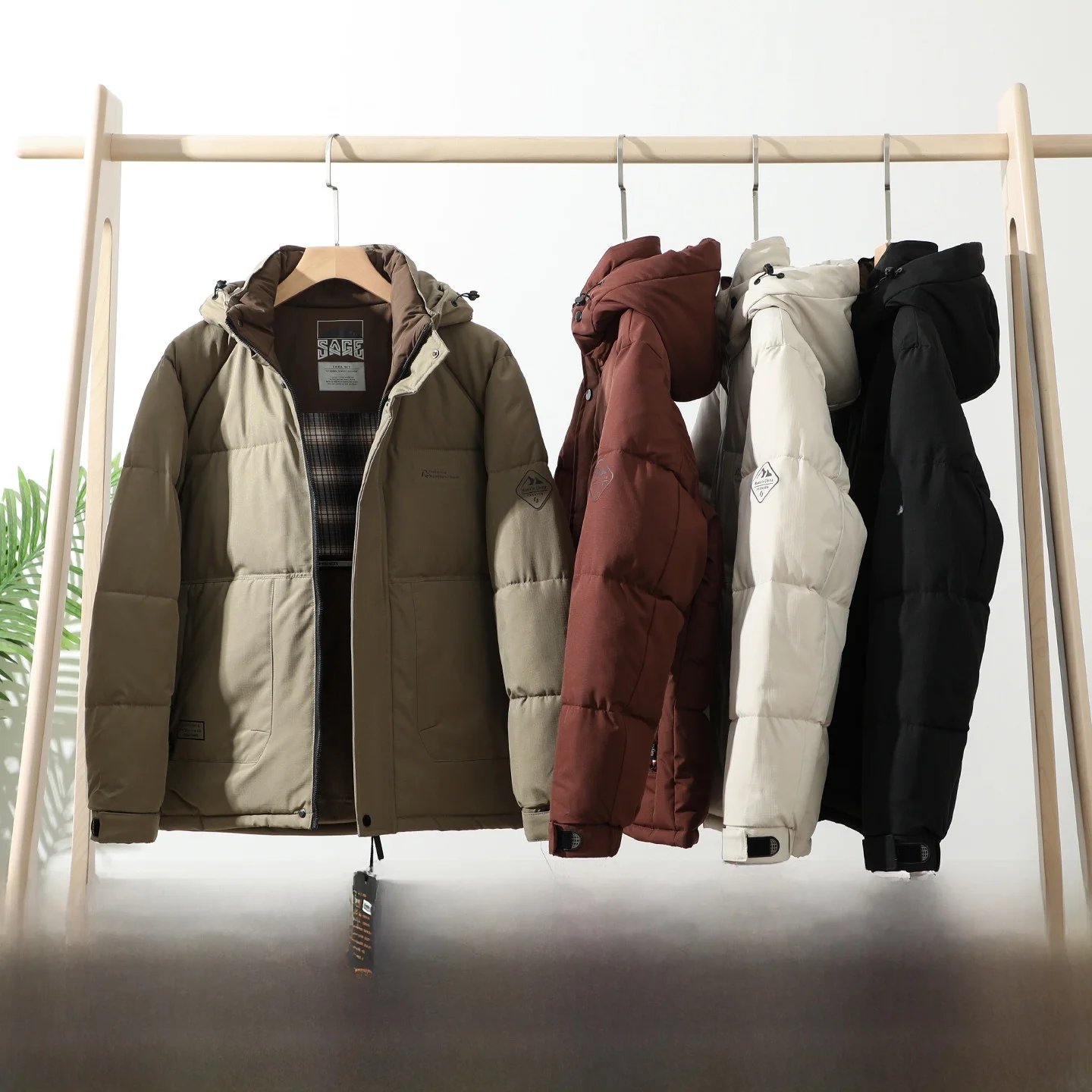 

Highly Puffy Bread Jaet Hooded Outdoor Anti-Cold Cotton Coat for Men And Women Youth Trendy Stand Fit Long Sve Coat