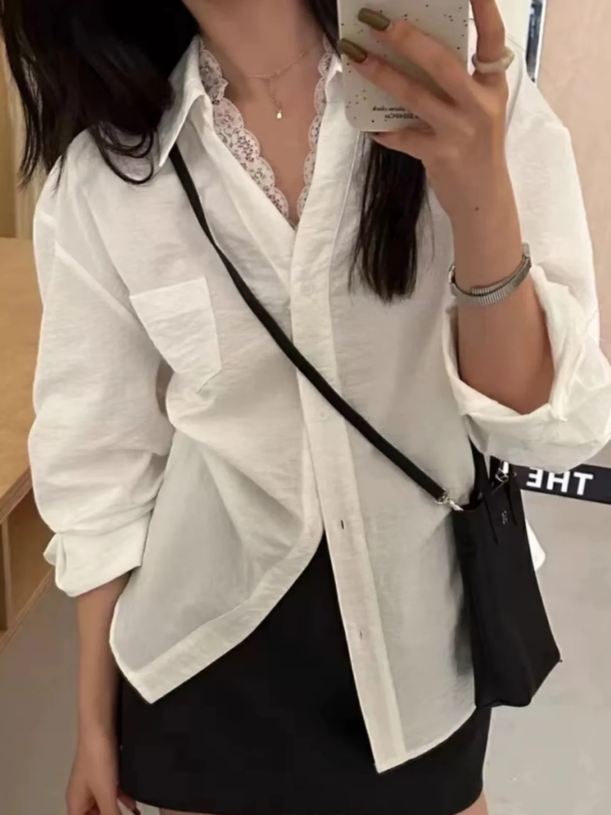 

Женская блузка Ele V-Ne с кружевной отделкой и длинными рукавами, свободного кроя, весенняя модная модель, на пуговицах, для повседневной носки