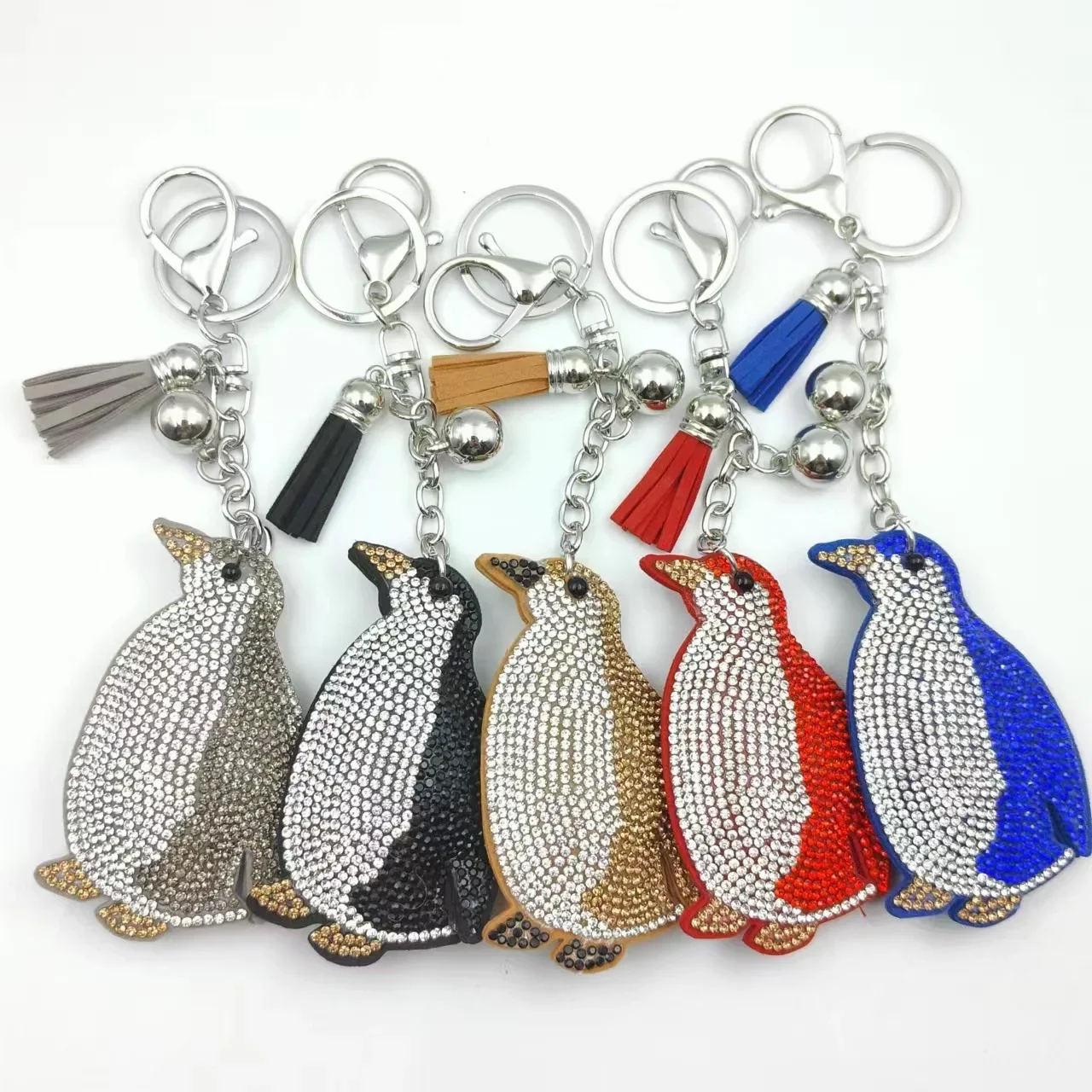 Cute Penguin Keychain with Crystal Car Pendant for Bag Hanging, Ocean Animal Key Chain for Women Men