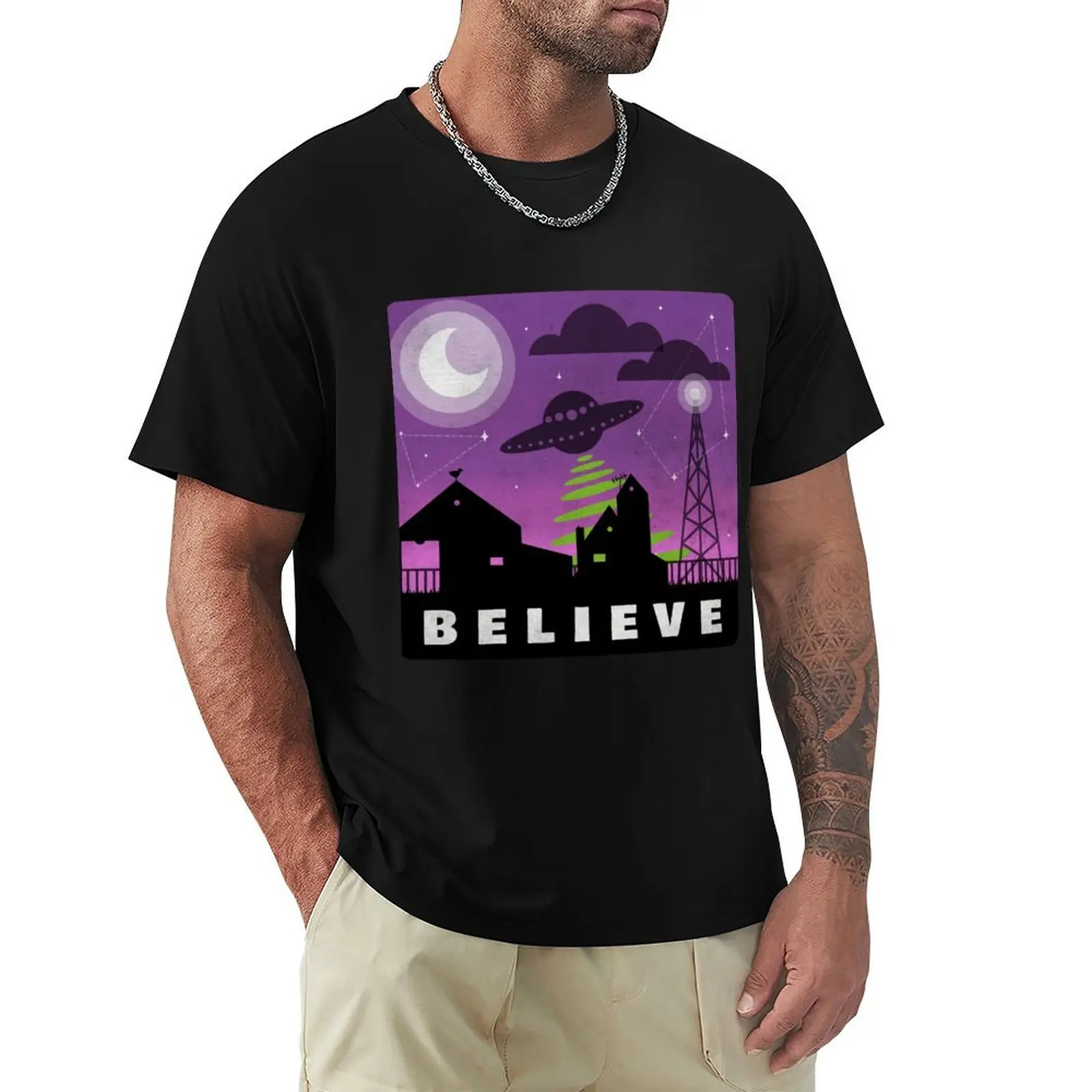 

Believe in aliens village nightscape T-Shirt Water Resistant Casual T-Shirt
