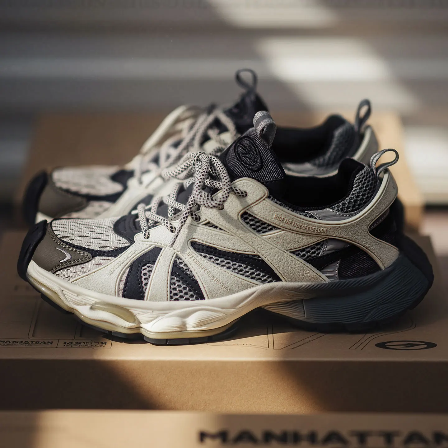 

Maden повседневные кроссовки с градиентом и сеткой, мужские кроссовки на платформе, увеличивающие рост, массивная спортивная обувь на весну и осень