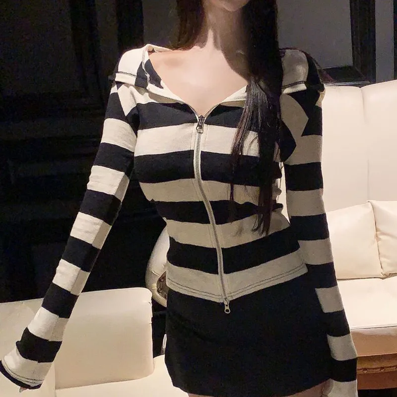 

Корейский сексуальный облегающий кардиган с капюшоном для женщин, осенне-зимний, новый дизайн, в полоску, на молнии, с длинными рукавами, топ-футболка