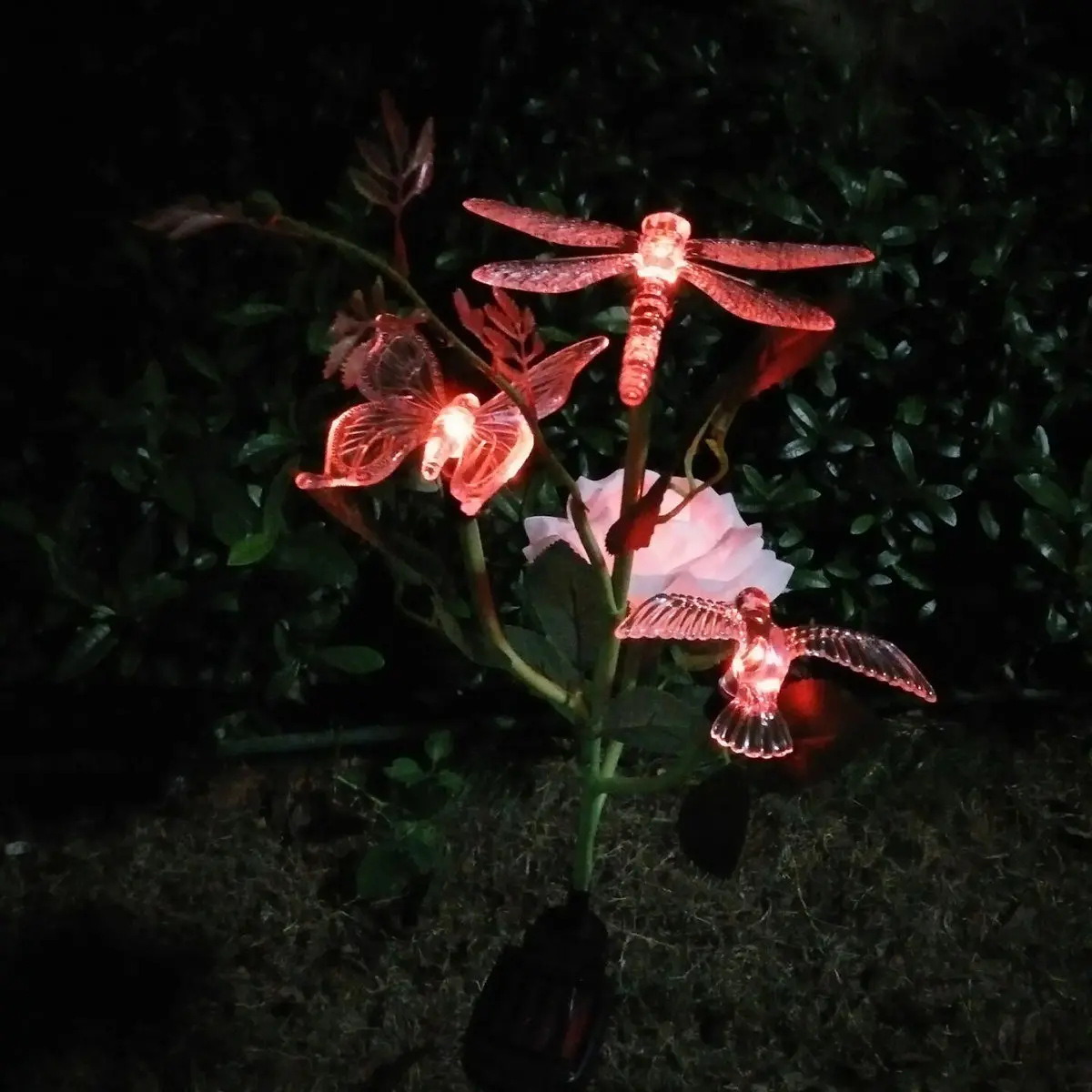 

Светодиодный солнечный светильник в форме розы для газона, дорожек и двора: элегантный, романтичный, водонепроницаемый, для наружного ландшафтного освещения