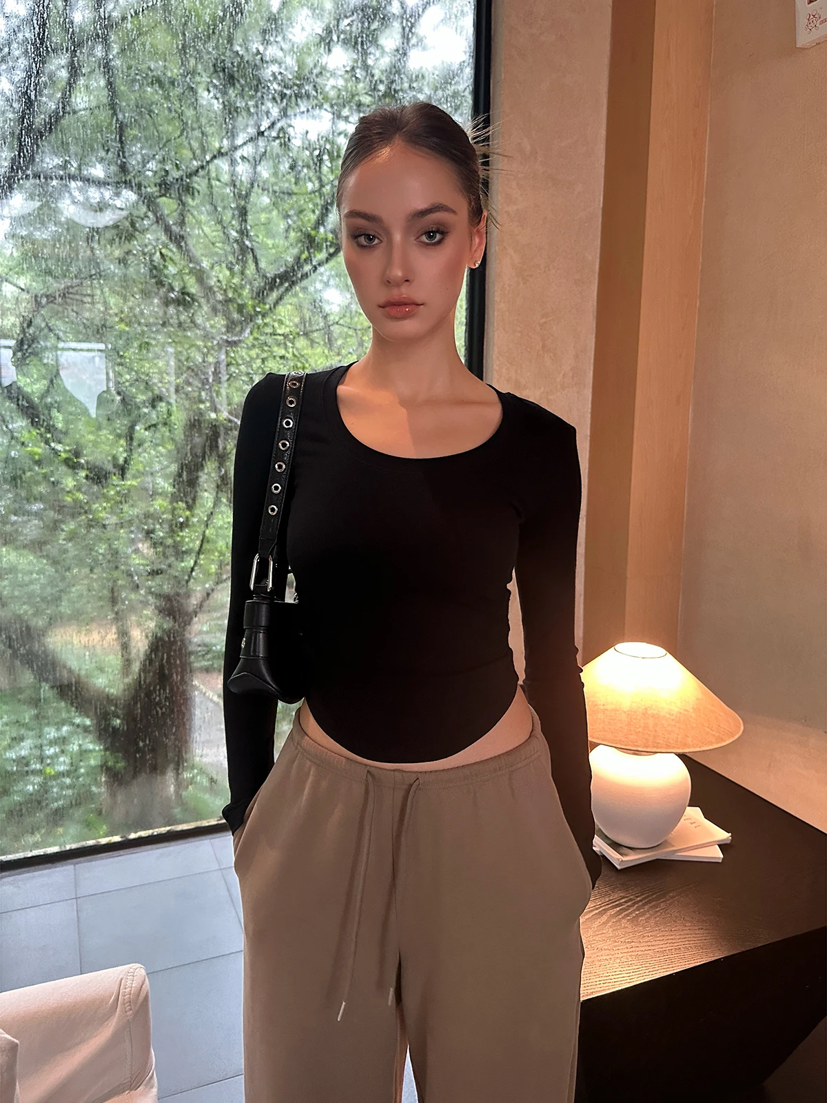 

Slim Fit Long Sve U-Ne T-irt Women's Sle Commute round Ne Fabric Other Material 00% Chinese Origin 2025 Autumn Se...