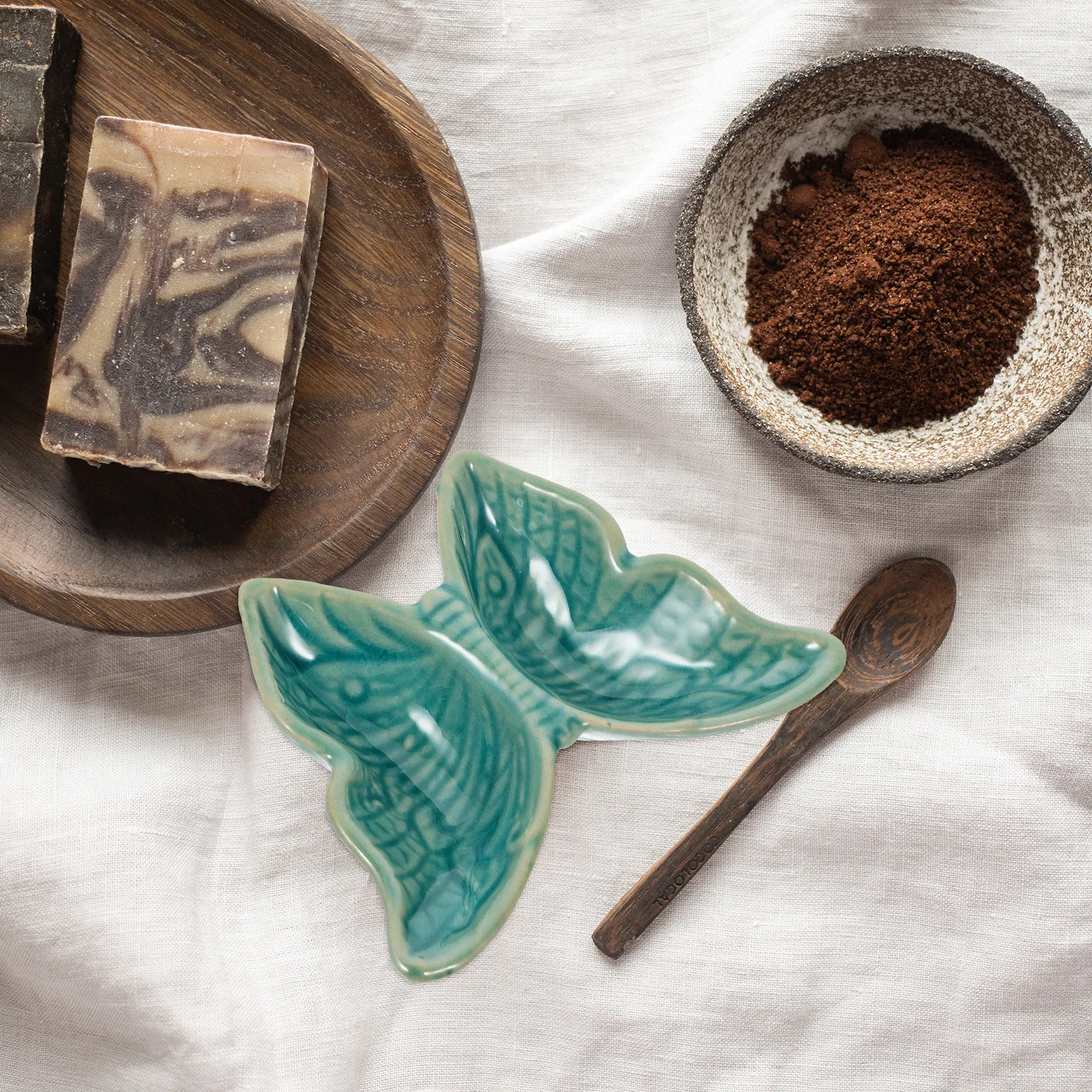 

Ceramic Fragrance Plate for Essential Oils Exquisite in Craftsmanship and Style Beauty Salon Essential Oil Dish