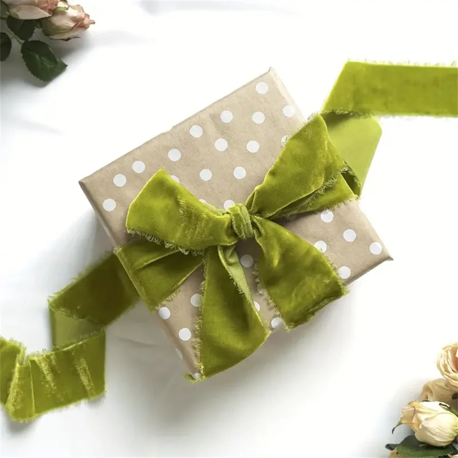 1,5 Yards/Rolle 4cm Handgefertigtes Ausgefranstes Samtband mit Kanten, Falten und Rissen für Hochzeitsfeier, Blumenstrauß, Geschenkverpackung, DIY-Dekorationen – Detail 1