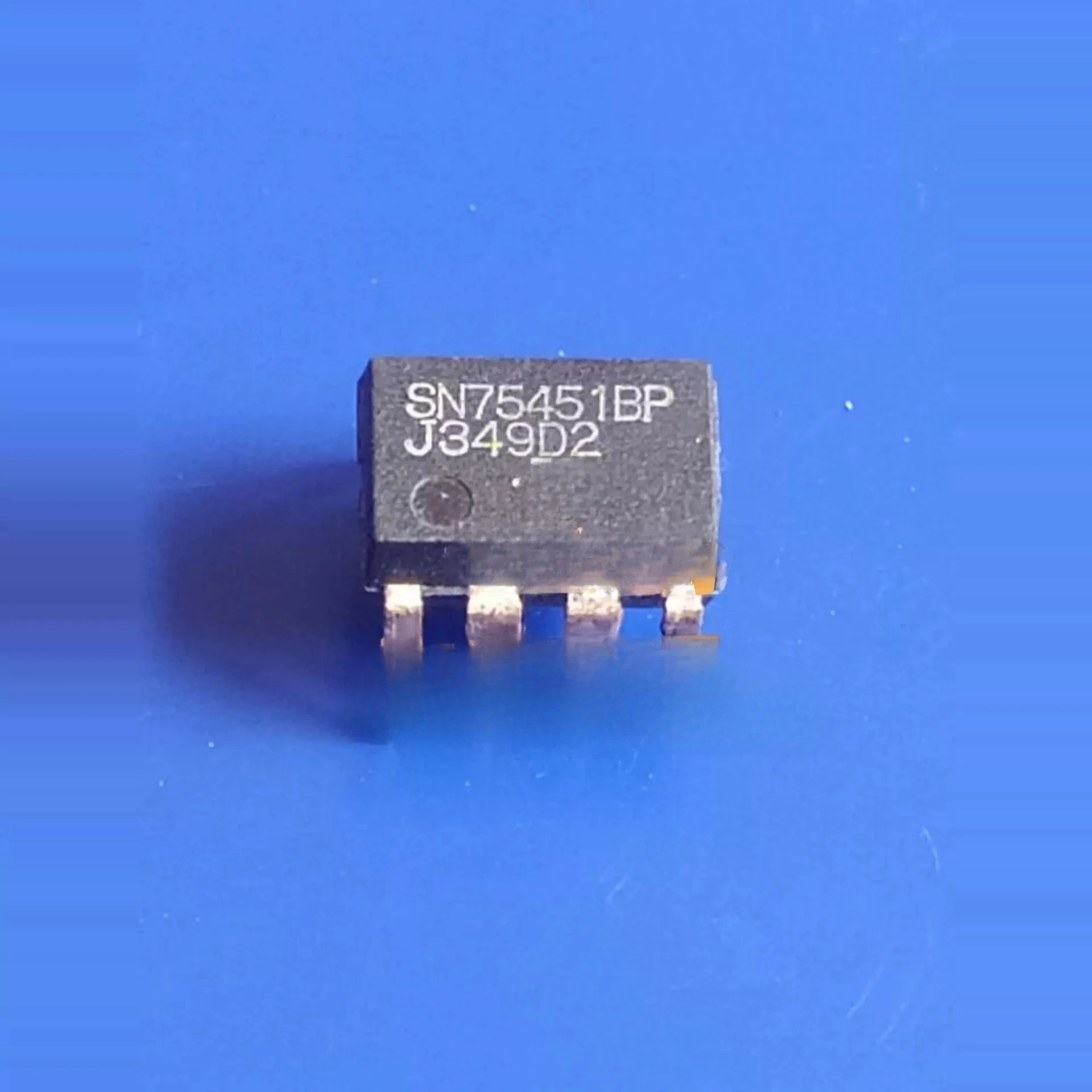 SN75451BP Dual-Row Straight-Insert Power Logic Chip - Brand New Original Version