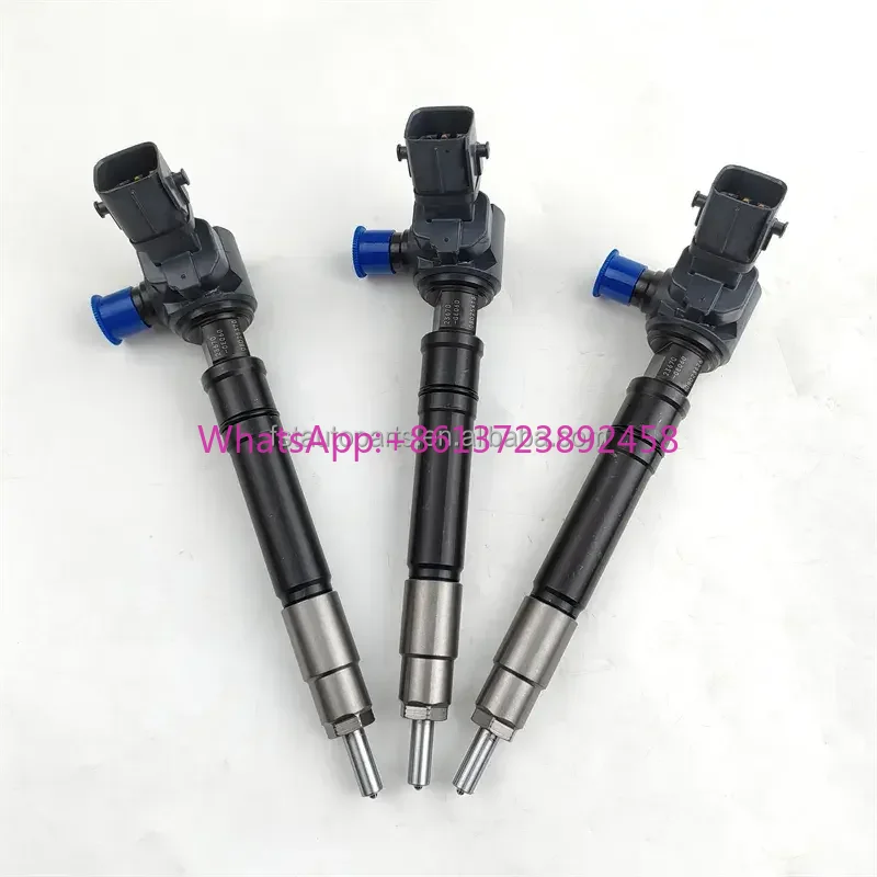 

High Quality FST Injector 295700-0560 2957000560 23670-0E020 Fuel Injector 236700E020