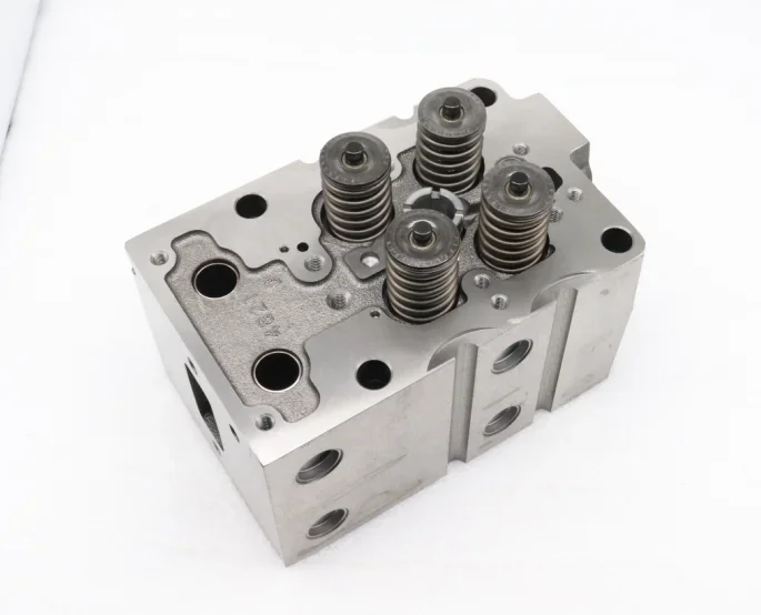 Mining truck diesel engine part WD615 cylinder head 612630040001 Heavy Truck Spare Parts