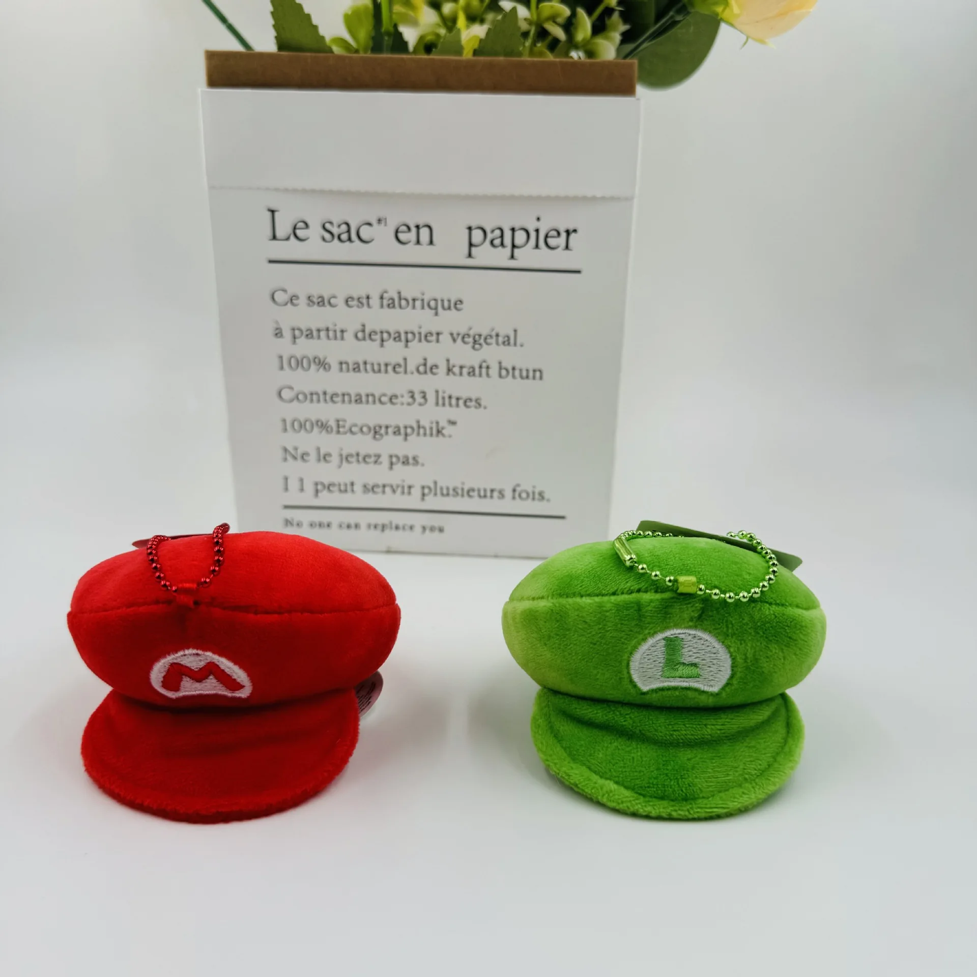 애니메이션 게임 슈퍼 마리오 루이지 모자 키 체인 패션 귀여운 열쇠 고리 Samll 인형 소년과 소녀를위한 생일 선물 Keyholder 장식품