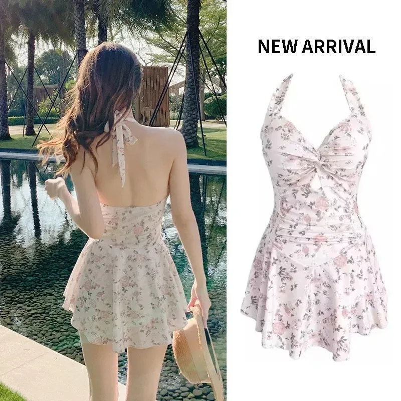 2025 New One-Piece Swimsuit Women's Floral Sexy Conservative High-End Slim Hanging Neck Lady's Hot Spring Swimming Suit Summer