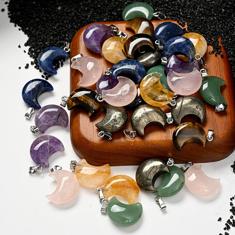 

Fashionable Natural Stone Crystal Agate 20mm Moon DIY Necklace Pendant for Men WomenJewelry Accessories Wholesale