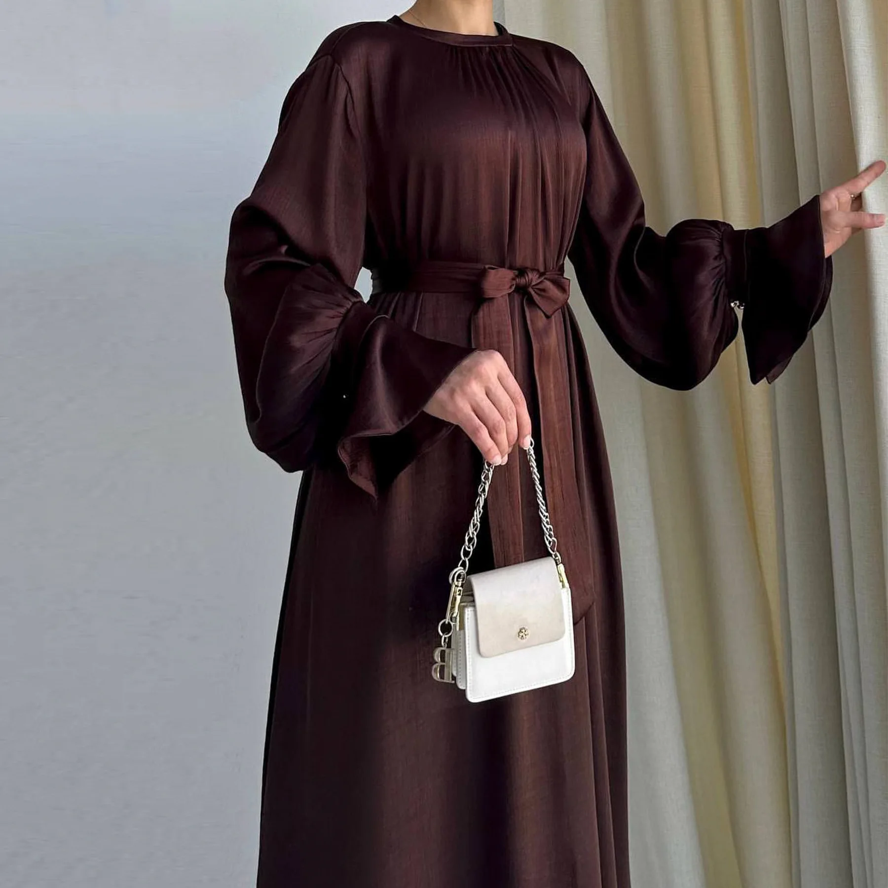 Fashion 2024 Satin Abayas for Women Muslim Flare Sleeve Maxi Dress Dubai Abaya Turkey Kaftan Eid Djellaba Caftan Marocain Femme