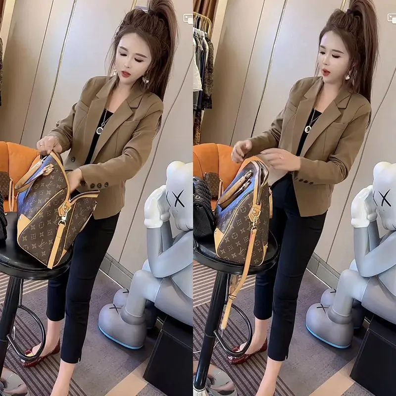 

Весенне-осенний женский модный приталенный короткий пиджак 2024 в корейском стиле, универсальный, маленького размера, однотонный, для работы