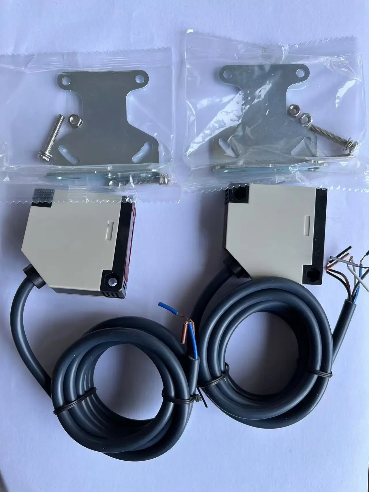 1 set of opposite type photoelectric switch E3JK-5DM1 E3JK-5L proximity infrared sensor 12-24v opposite radiation 5 metre