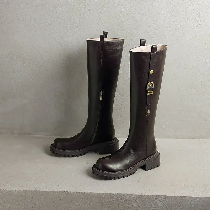 

Современные сапоги до колена из натуральной кожи на плоской подошве с круглым носком, модная обувь для стильных женщин