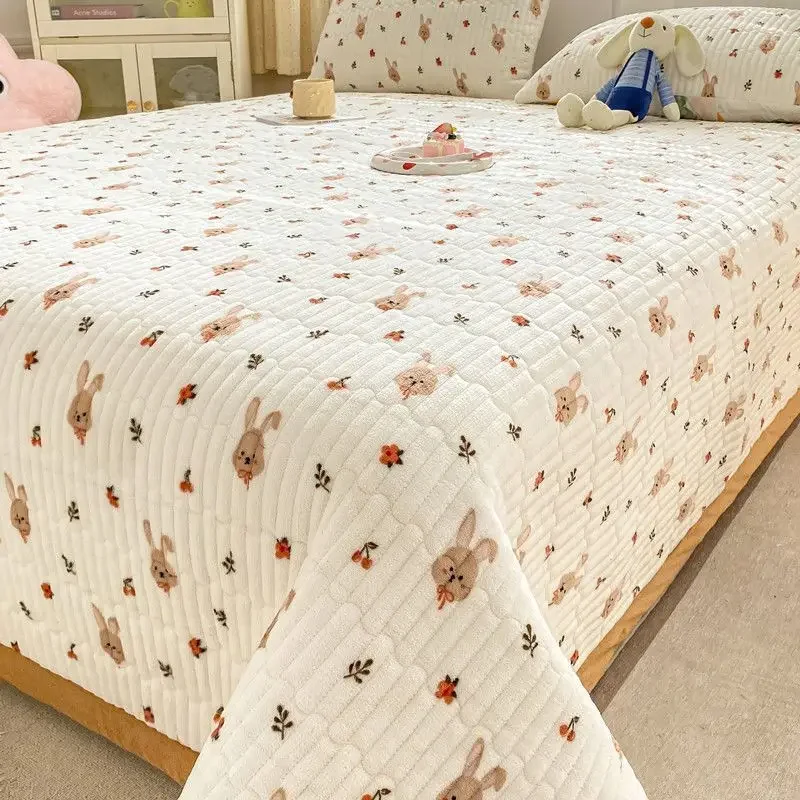 Soft Thickened Warm Milk Velvet Bed Cover Non-slip Bedsheet Cute Printed Quilted Bedspread for Single Double Bed with Pillowcase