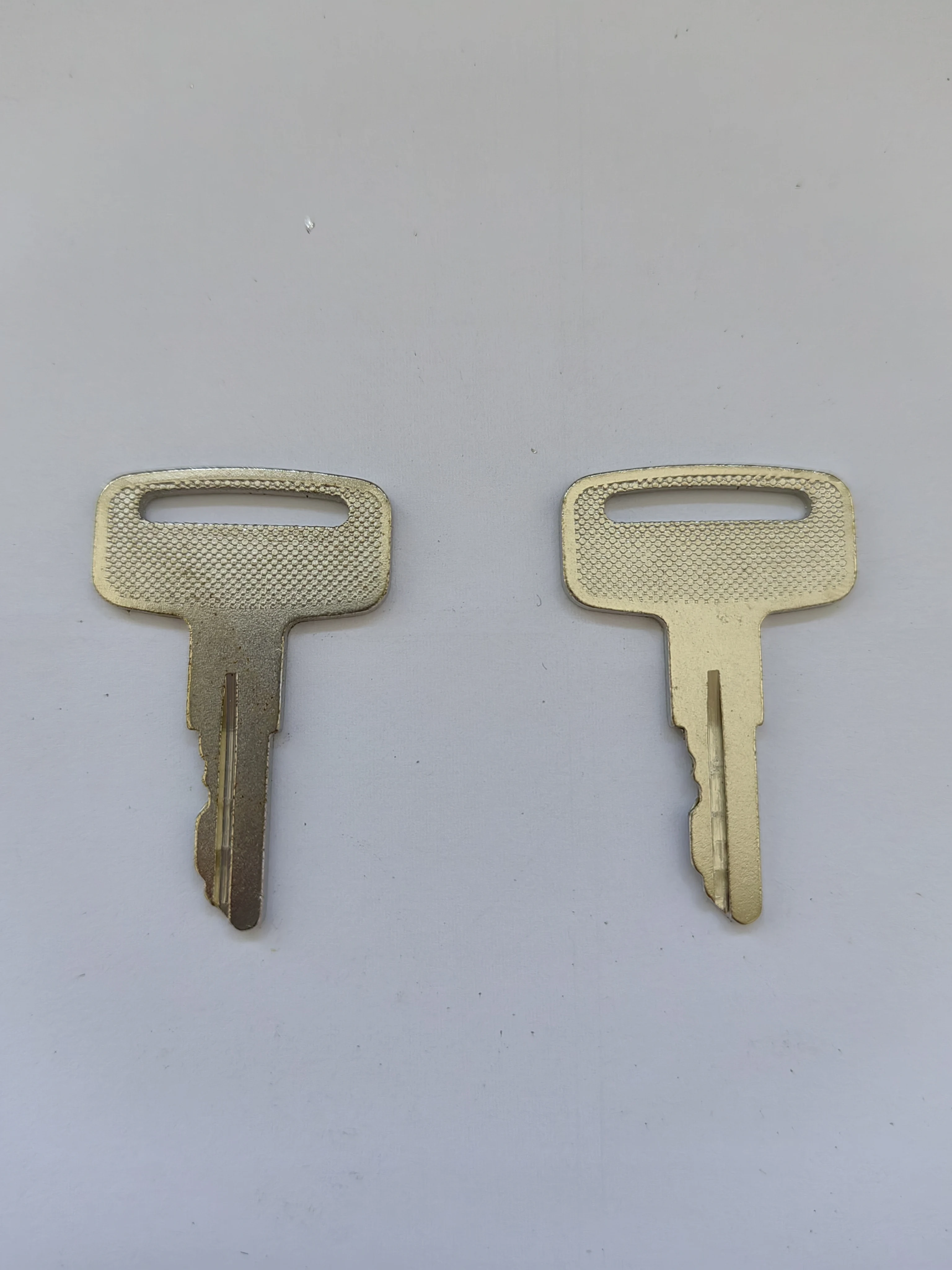 2PCS 9901 Key 2860030 Ignition Key For JLG Lift Machines