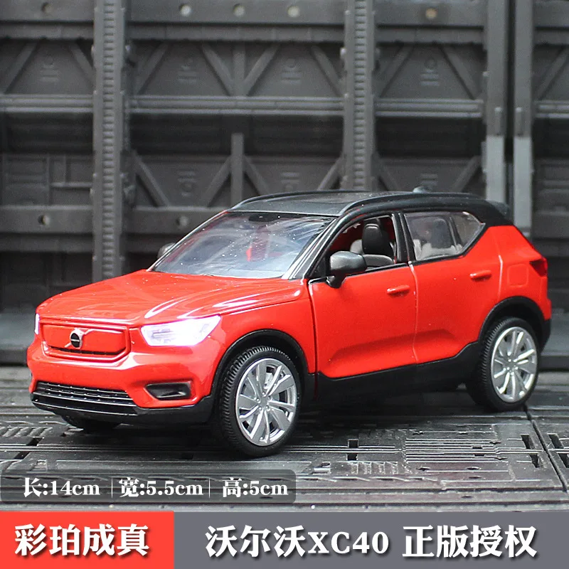 

1:32 VOLVO XC40 Die литая электронная Коллекционная модель автомобиля статический сплав мигающий автомобиль подарок на день рождения игрушка джип для детей F112