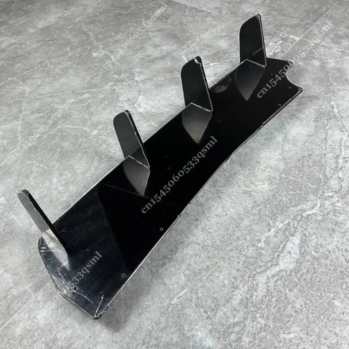 High Quality 6MM ABS 4 Fins Rear Bumper Lip Splitter Diffuser for Audi A6 C6 2005-2012 Sedan Body Kit Tuning Mods Accessories