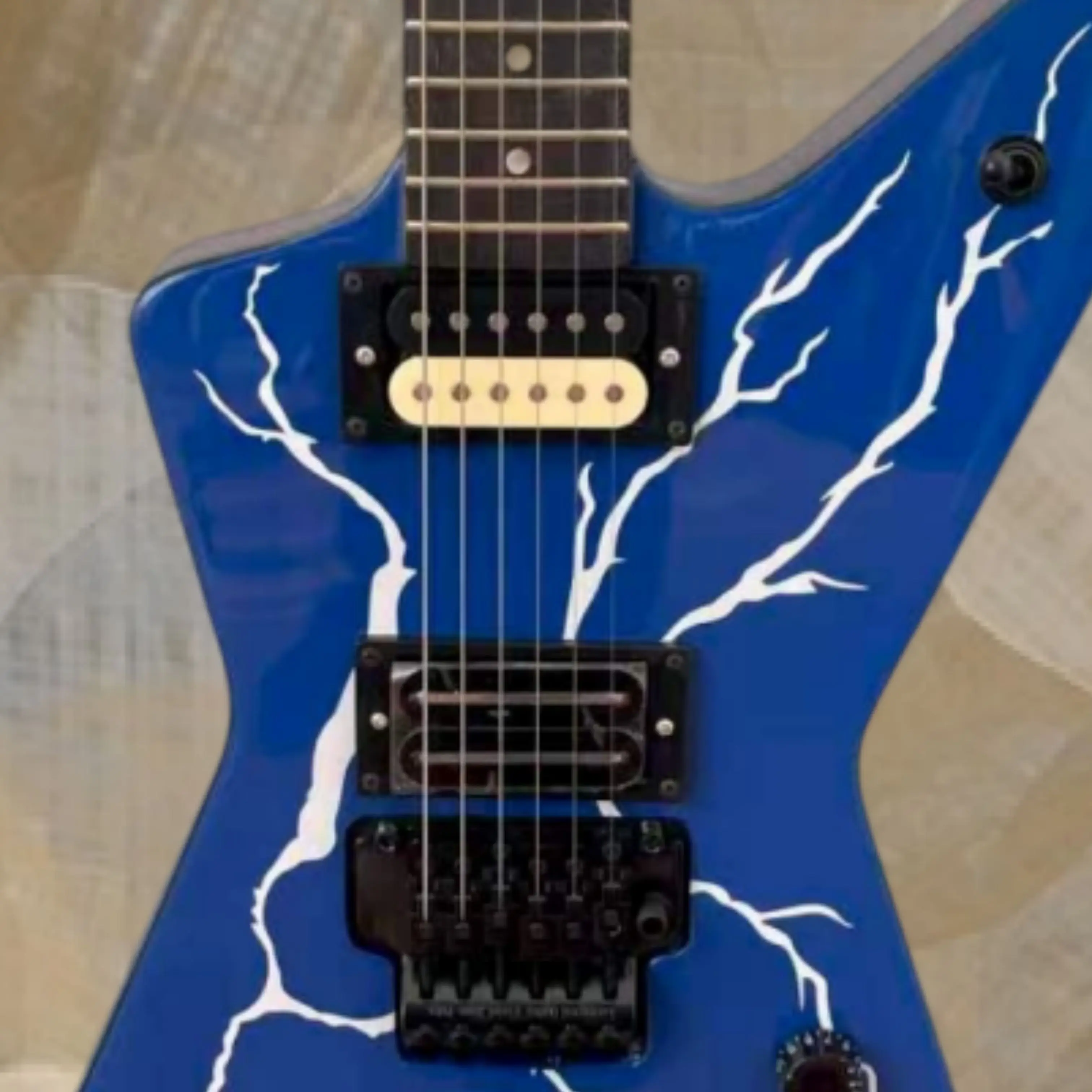 Cool Blue Electric Guitar, White Lightning Pattern on Body,Powerful Visuals Guitars, Eye-catching for Stage Performance Guitarra