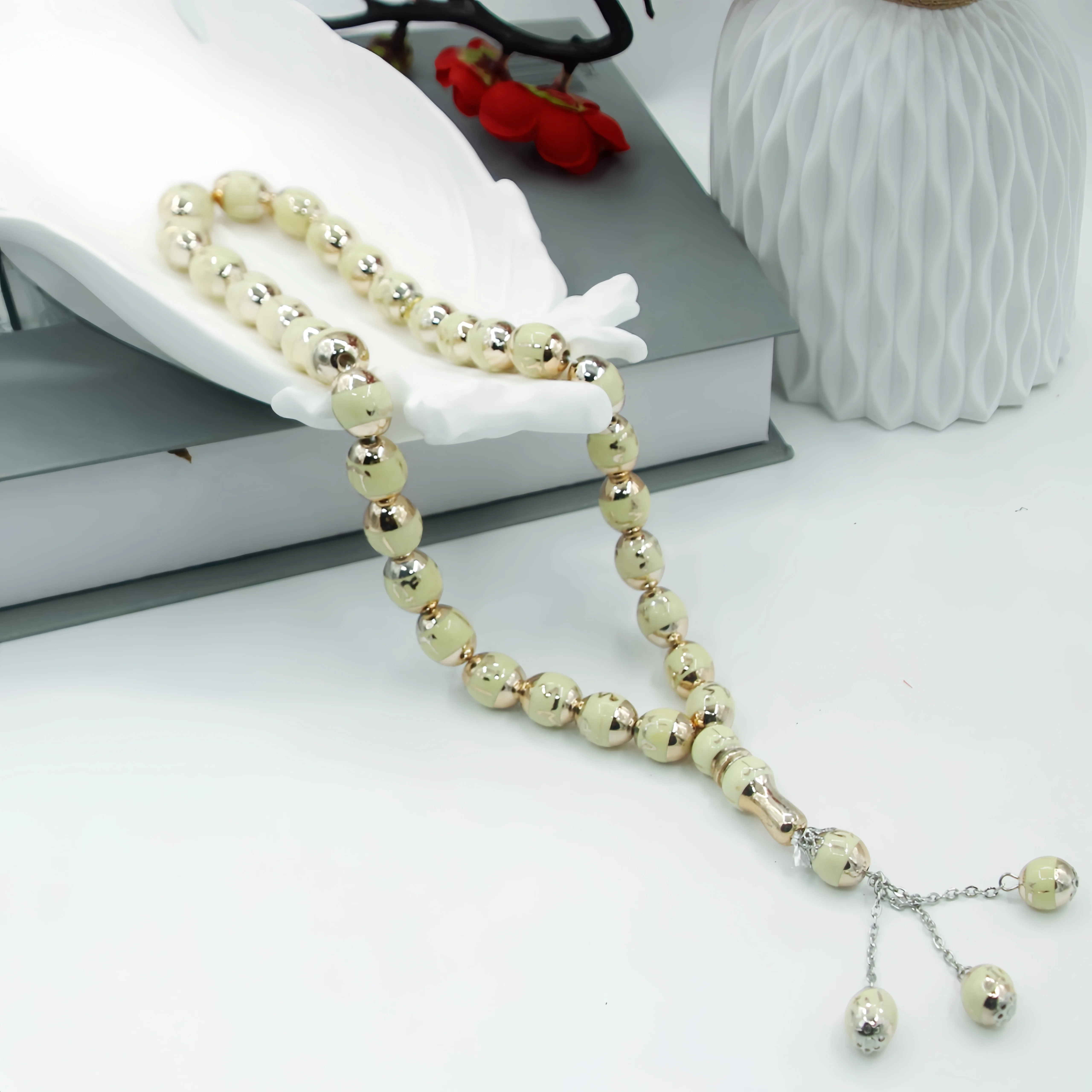 Personalized Laser Engraved Resin Handheld Prayer Beads, 12mm, 33 Round Beads with Arabic Inscriptions, Portable Gift