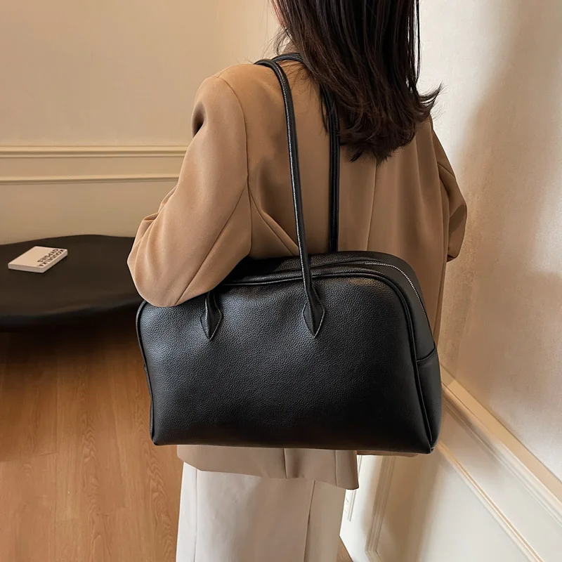 左側大容量 Pu レザーショルダーバッグ女性のための 2025 高級デザイナートートバッグ女性ブランドレトロシンプルなハンドバッグ