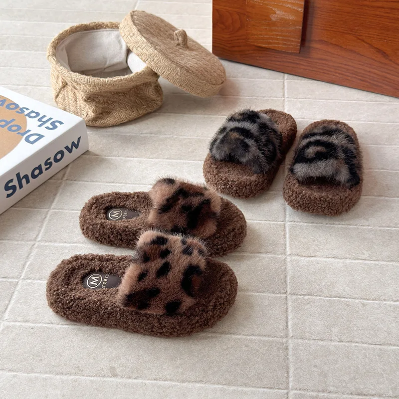 Fashion Girls' Shoes 2025winter New Kids Slippers Thick Sole Anti Slip Girls Personalized Cotton Slippers Simple Child Home Shoe