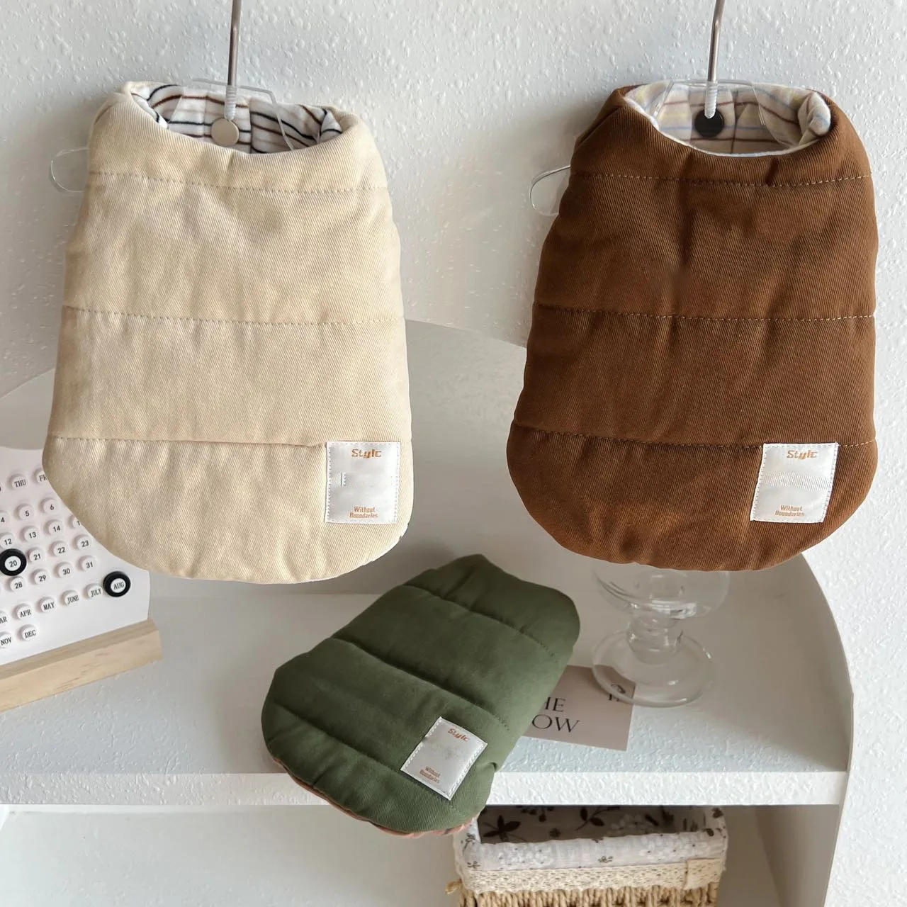 Pet Dog Winter Warm Coat Can Pull Two Feet Vest for Small and Medium-sized Dogs Winter Version Thickened Puppy Clothes