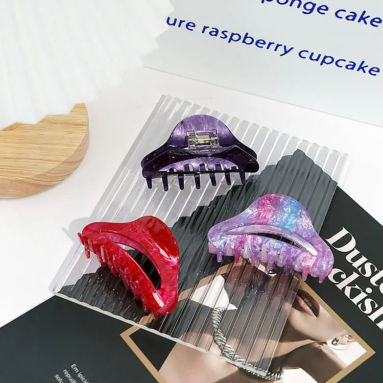 

Акриловая заколка для волос Galaxy — красочный звездный аксессуар для волос для женщин