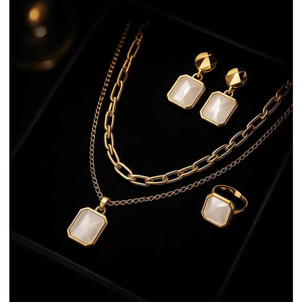 

Модный набор ювелирных украшений с золотым покрытием для женщин: колье, серьги, браслет, кольцо, украшенные кристаллами, свадебный подарок