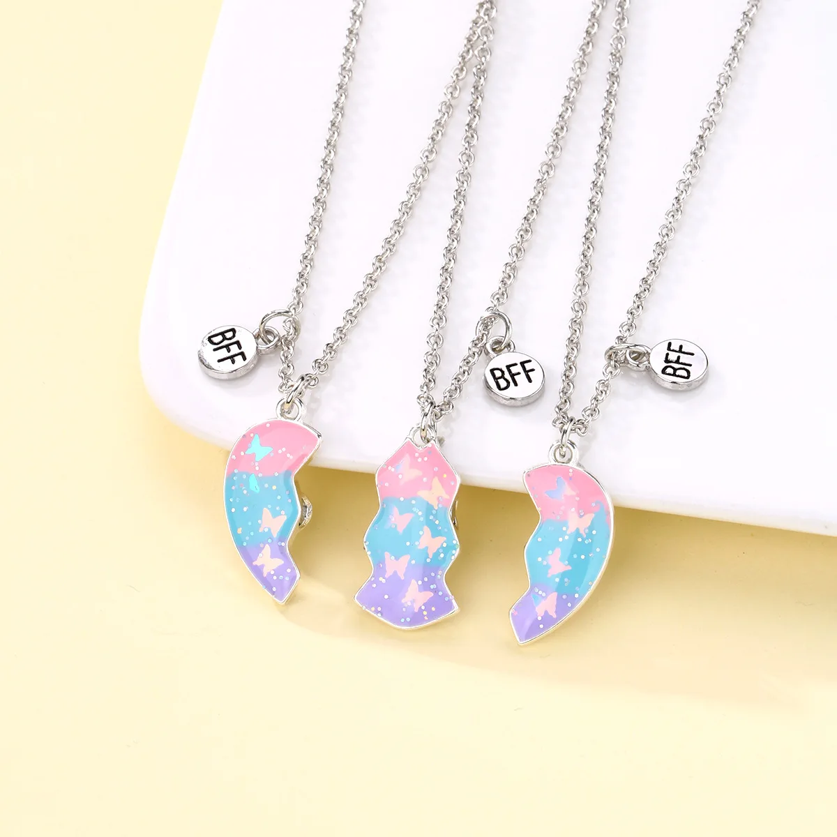 Cute Heart Shaped Magnetic Necklace for Women Girls Popular Fashion Multicoloured Butterfly Pendant Necklace BFF Couple Gifts