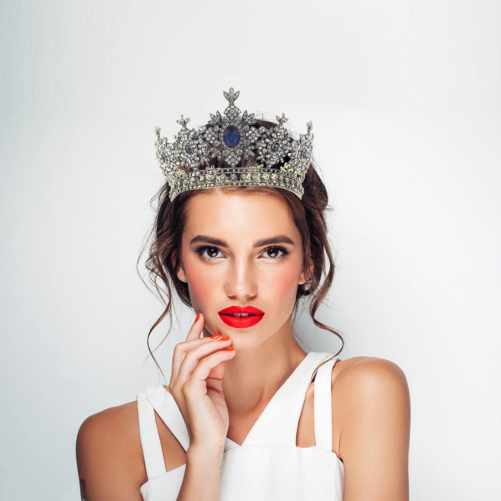 

Bridal Crown Headdress Rhinestone Wedding Accessories Shiny Retro Style Durable Metal Easy Carry Combs Fix Hair