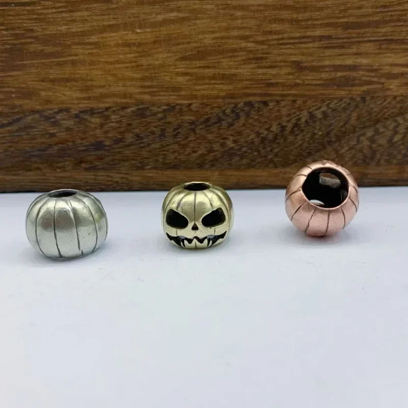 Lanterne tête de mort pour Halloween, perles de couteau en laiton EDC, lanière de paracorde tissée bricolage, outil extérieur, accessoires suspendus