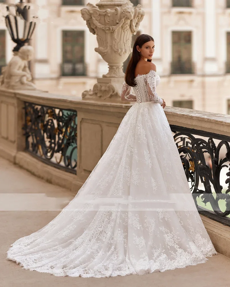 فساتين زفاف رومانسية ستة على شكل قلب بأكمام طويلة على شكل حرف a مزينة بالدانتيل سويب تراين فستان زفاف الأميرة حسب الطلب
