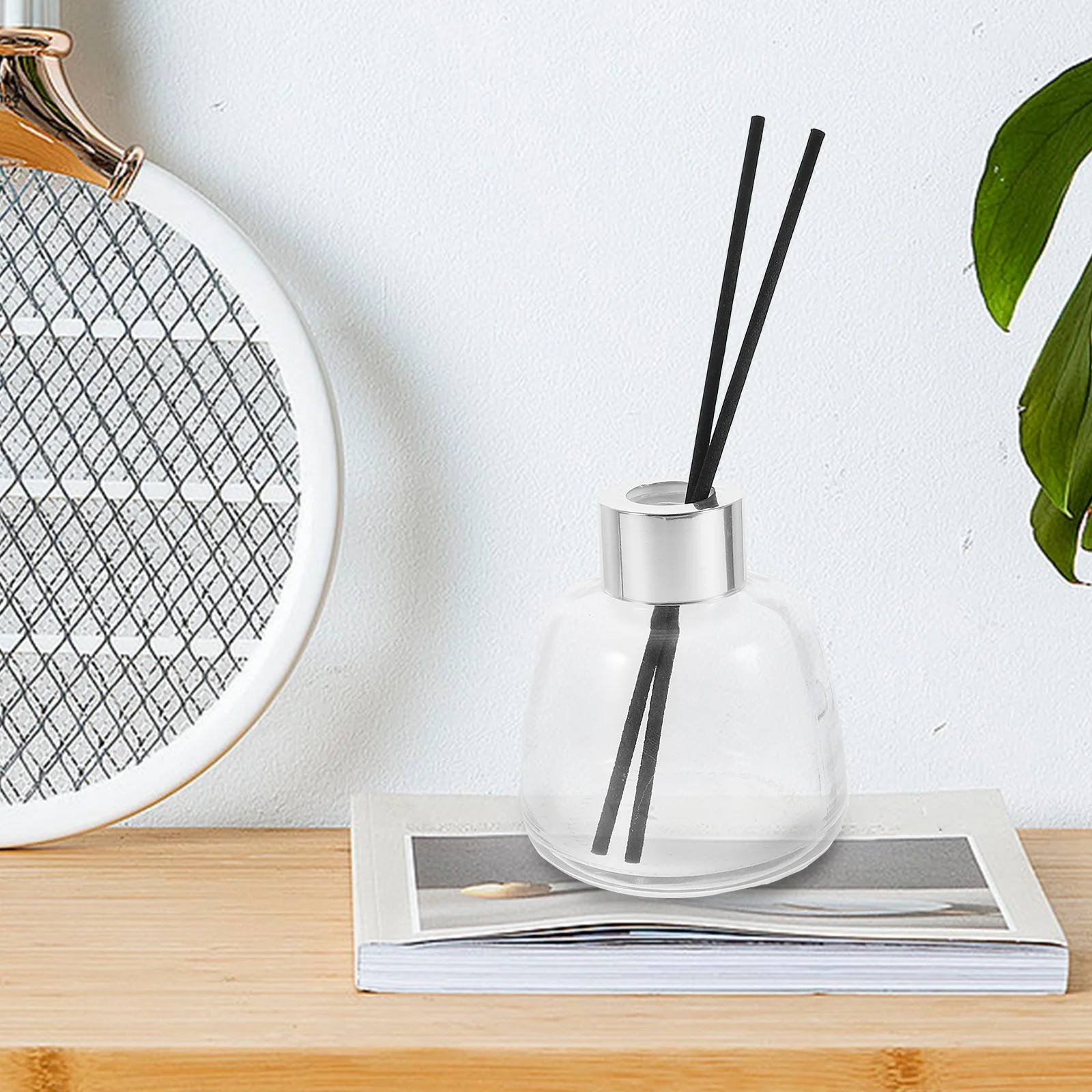 

1Set Modern Transparent Glass Diffuser Bottle Empty Essential Oil Holder Sturdy DIY Craft Home Decoration