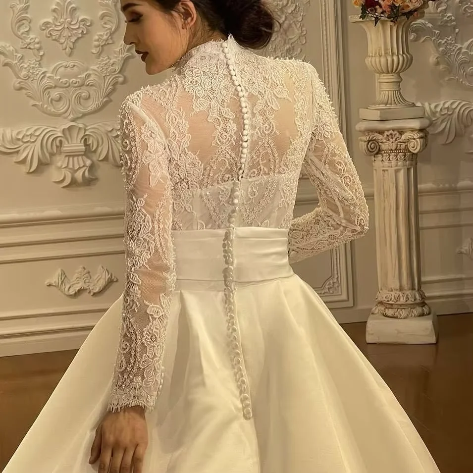 Dostosowane eleganckie luksusowe suknie ślubne suknia balowa na szyję aplikacje Art Design suknia ślubna pociąg typu Sweep Vestido De Noiva