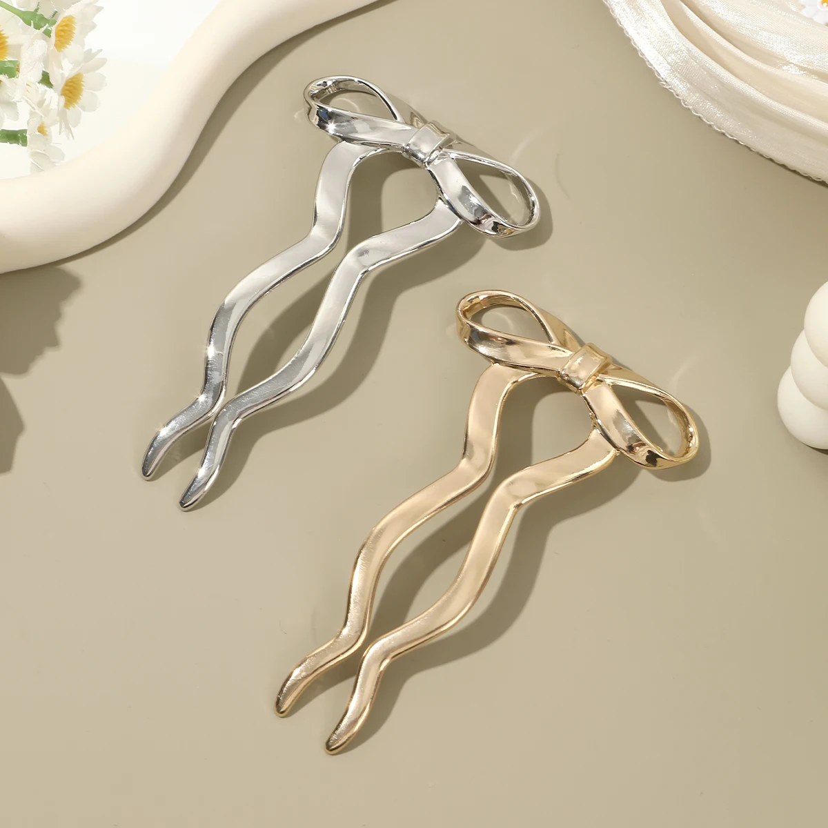 1pc Fashion Bowknot Hair Stick Girls New Alloy Hair Fork Elegant Hairpin Women Temperament Headwear Hair Clips Accessories