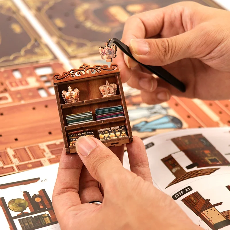 DIY Holz-Puppenhaus Hersteller MDF-Materialien Book Nook Gartenhaus Royal Seamer DIY Neujahrs-Holz-Book-Nook-Set