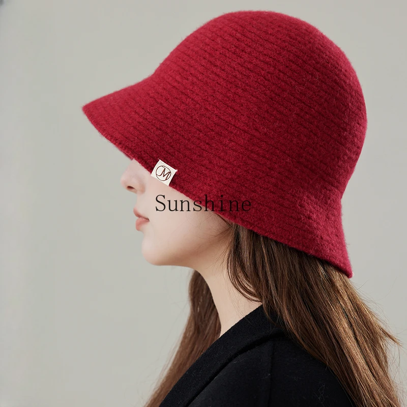 

Female autumn and winter pure wool versatile warm bucket hat showing face small knitted basin hat