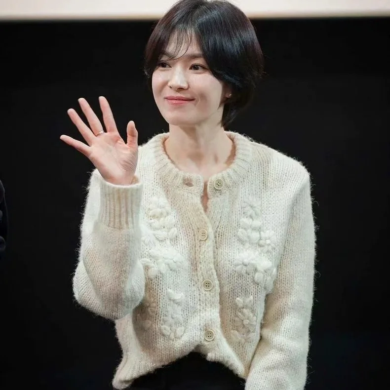 

Женский вязаный открытый кардиган ручной работы с 3D цветочной вышивкой Jaet Sui Generis, повседневный свободный крой, длинный све, круглый Ne